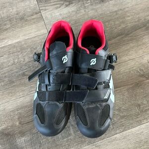 Size EU 45/US 11.5 Peloton Shoes